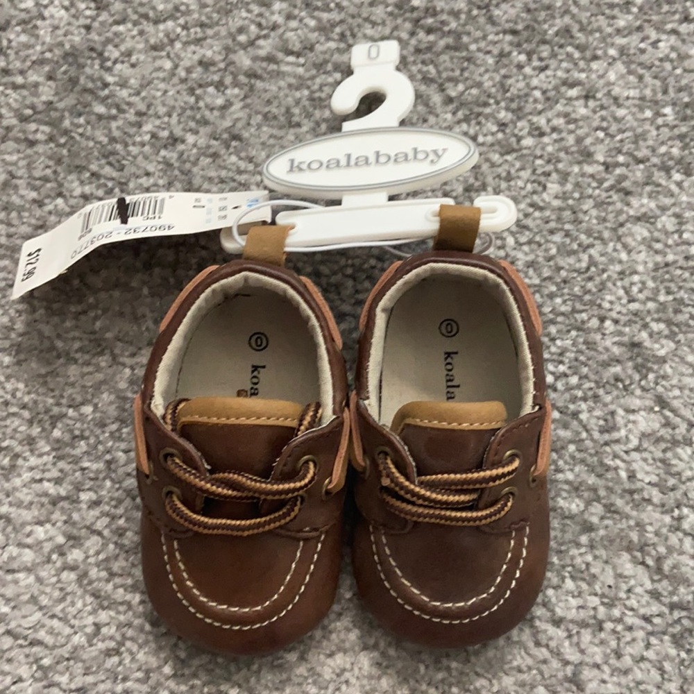 Brown baby dress shoes, size 0
